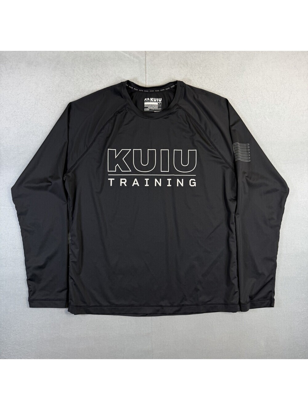 Kuiu Long Sleeve Hunting Shirt Mens Medium Black Coolmax Wicking Base Layer